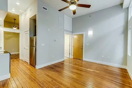 119 W Broad St #307