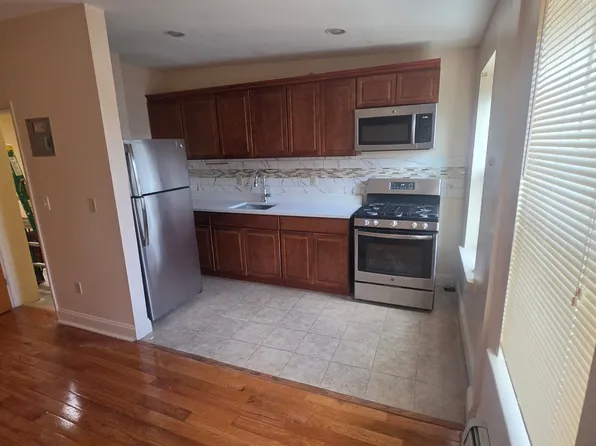 232 Van Buren Street image 1 of 10