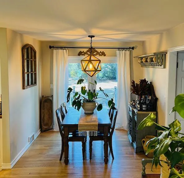 186 Schiller Rd — Photo 1