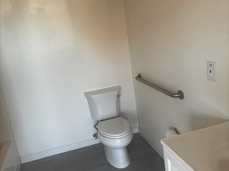 710 San Benito St #200 — Photo 5