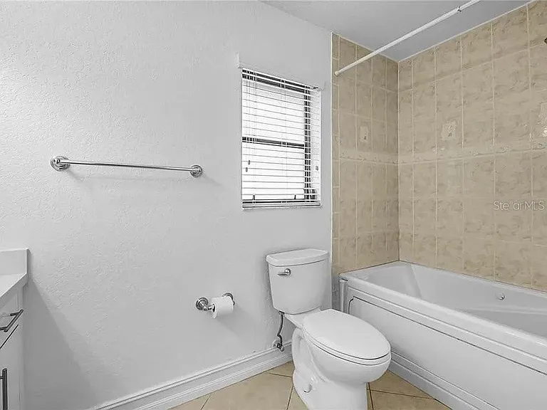 367 Mendoza St — Photo 19