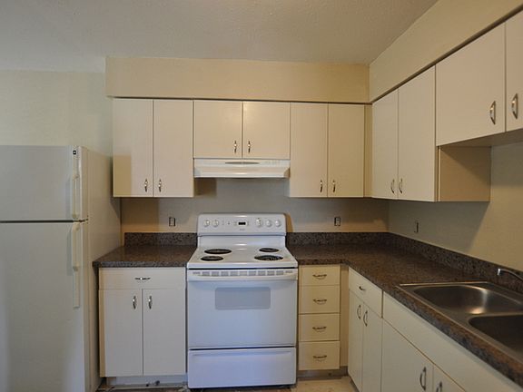 3rd image of 11101 Ingram St APT 3
