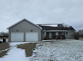 19806 Quaker St, Cassopolis, MI 49031