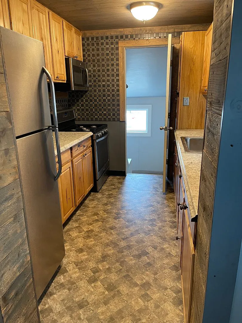 37939 Vine St — Photo 2