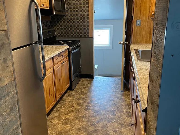 37939 Vine St — Photo 2