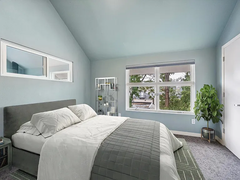 225 N Lincoln St #6 — Photo 5