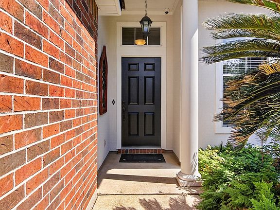 2nd image of 136 Presido Ln