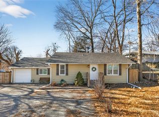 36 N Ridge Ave, Liberty, MO 64068