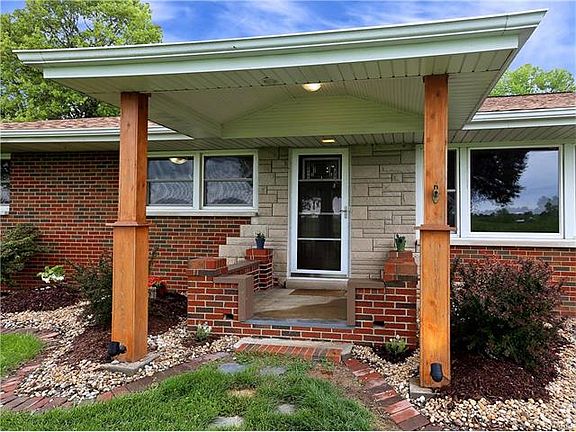 2nd image of 7937 Evergreen Ln