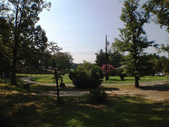 3rd image of 3210 Shaw Ln