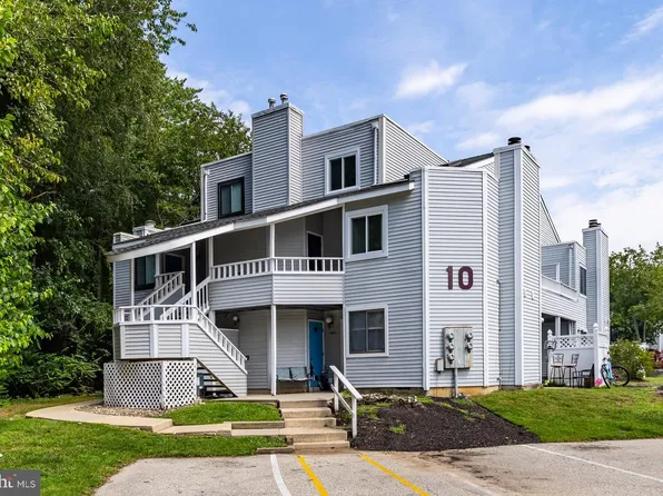 1004 Berwyck Ct, Sicklerville, NJ 08081