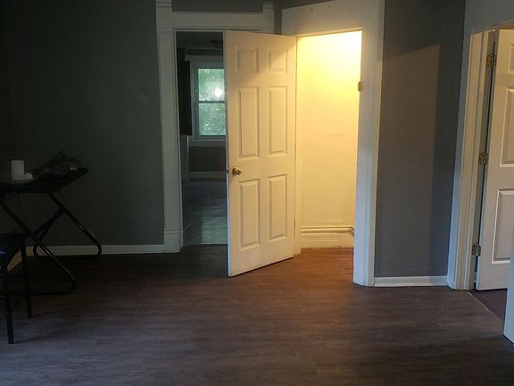4th image of 1529 Parmele St #2