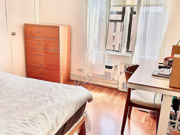 4th image of 8330 Vietor Ave APT 721