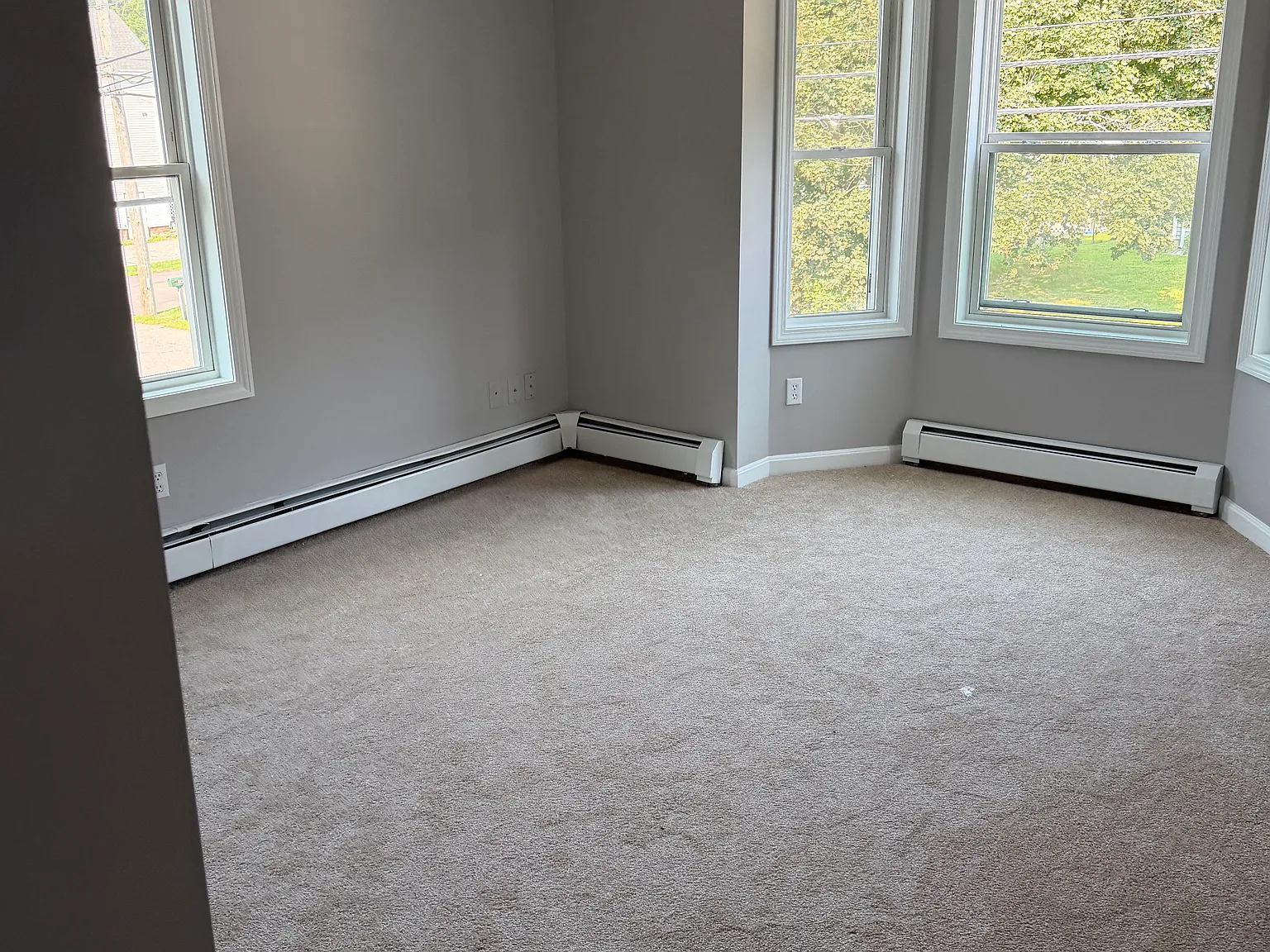 2 bed, 1100 sqft, $2,100 — Photo 3