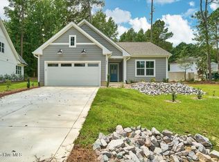 872 Elderberry Dr, Vass, NC 28394