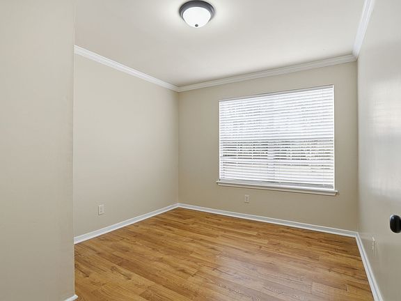5th image of 120 Luden Dr APT C