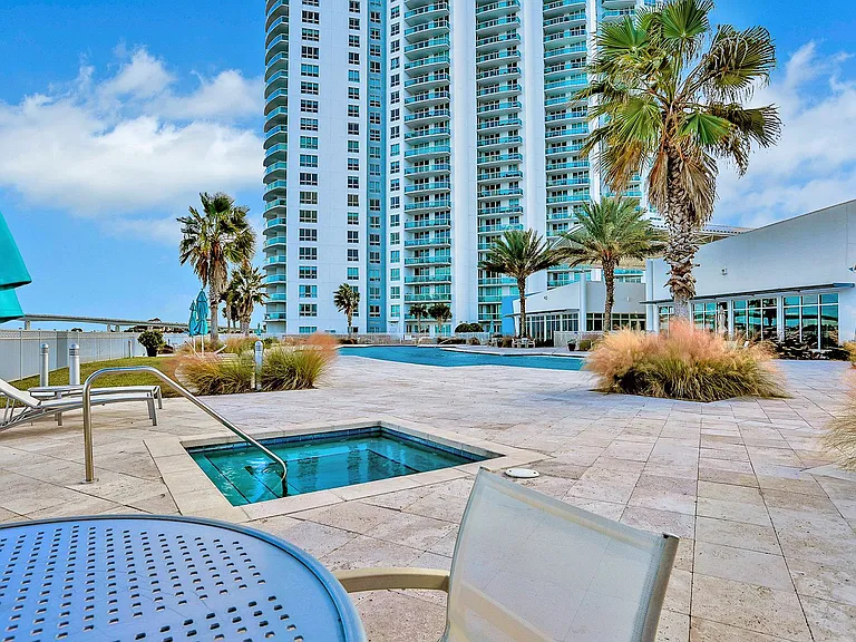 231 Riverside Dr #2606 — Photo 39