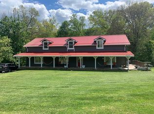 383 Sunny Dr, Waynesville, NC 28786