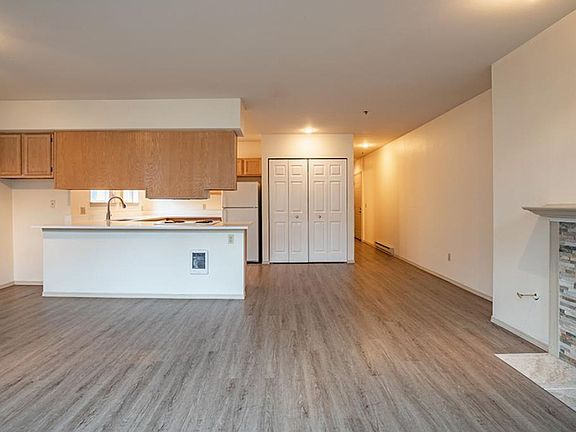3rd image of 3023 1st Ave #1-403