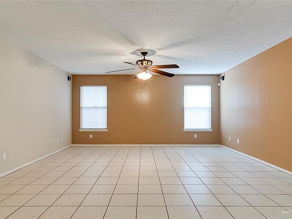 2nd image of 303 San Marcos St