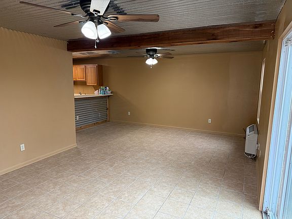 4th image of 251 Lohmann St
