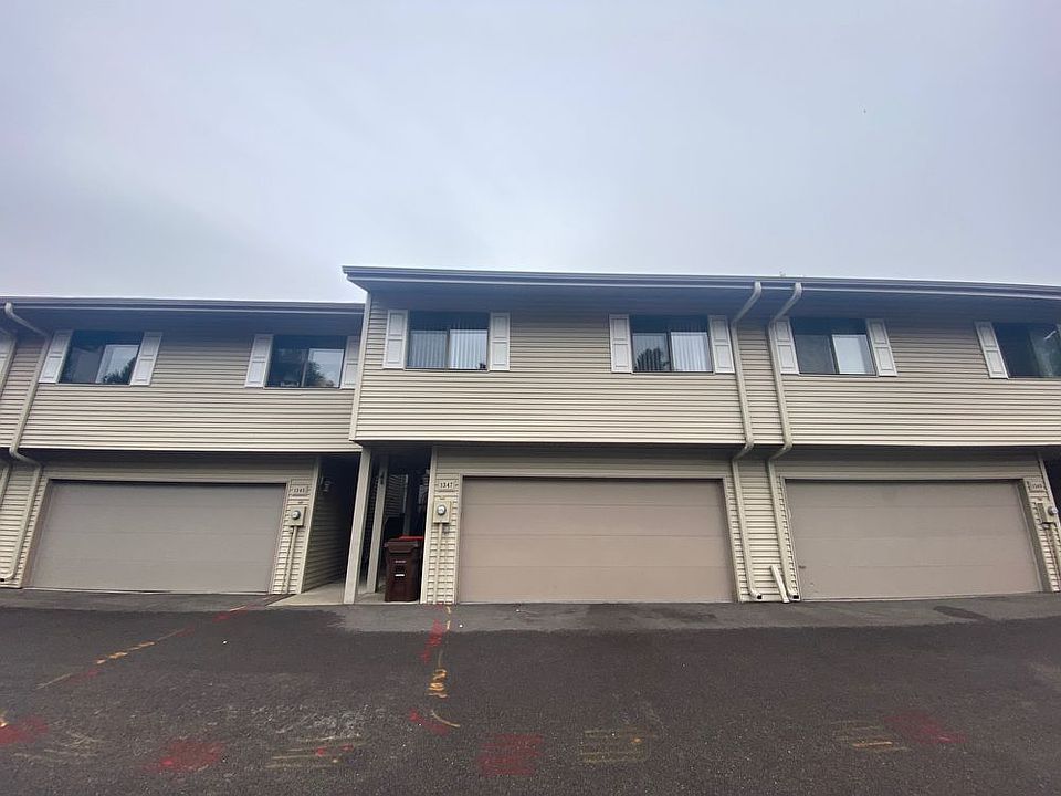 1st image of 1347 4th St W