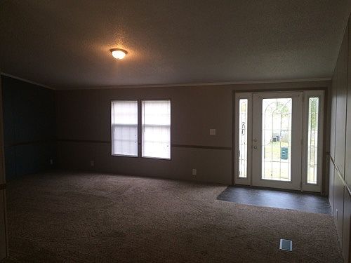 5th image of 214 E Walnut Street