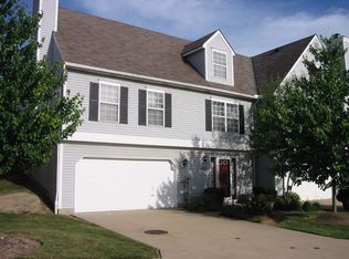 651 Quarry Ln #21, Richmond Heights, OH 44143