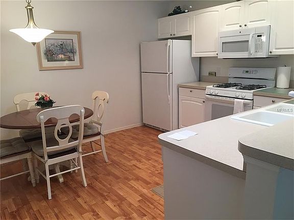 3rd image of 17422 SE 77th Helmsdale Ct