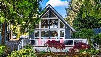 1st image of 271 E Ballantrae Drive