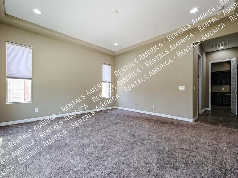 3325 E Coconino Dr — Photo 33