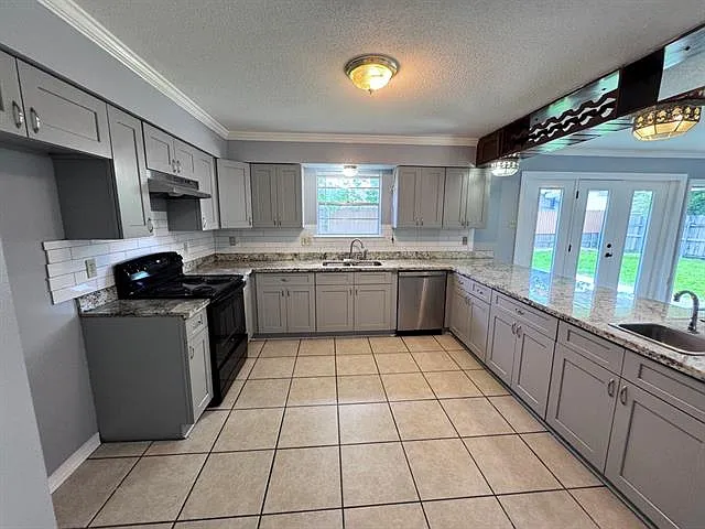 3366 Cannes Pl — Photo 4