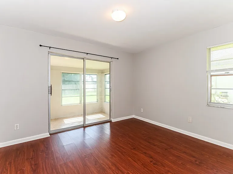3105 SE 8th Ave — Photo 13