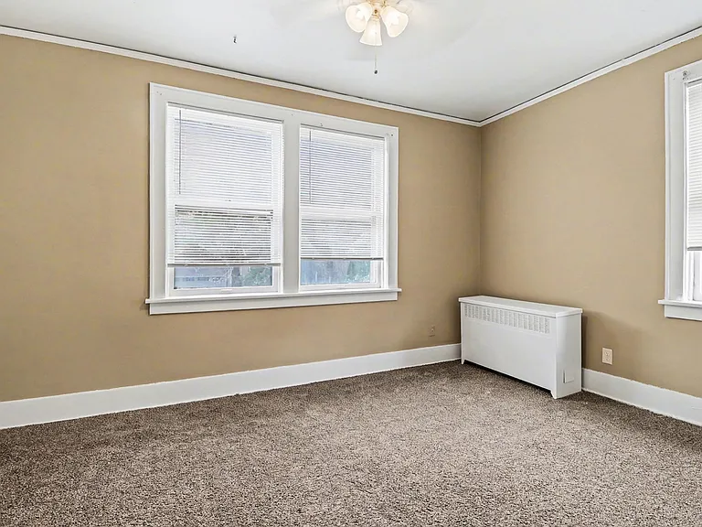 204 S 48th St — Photo 7