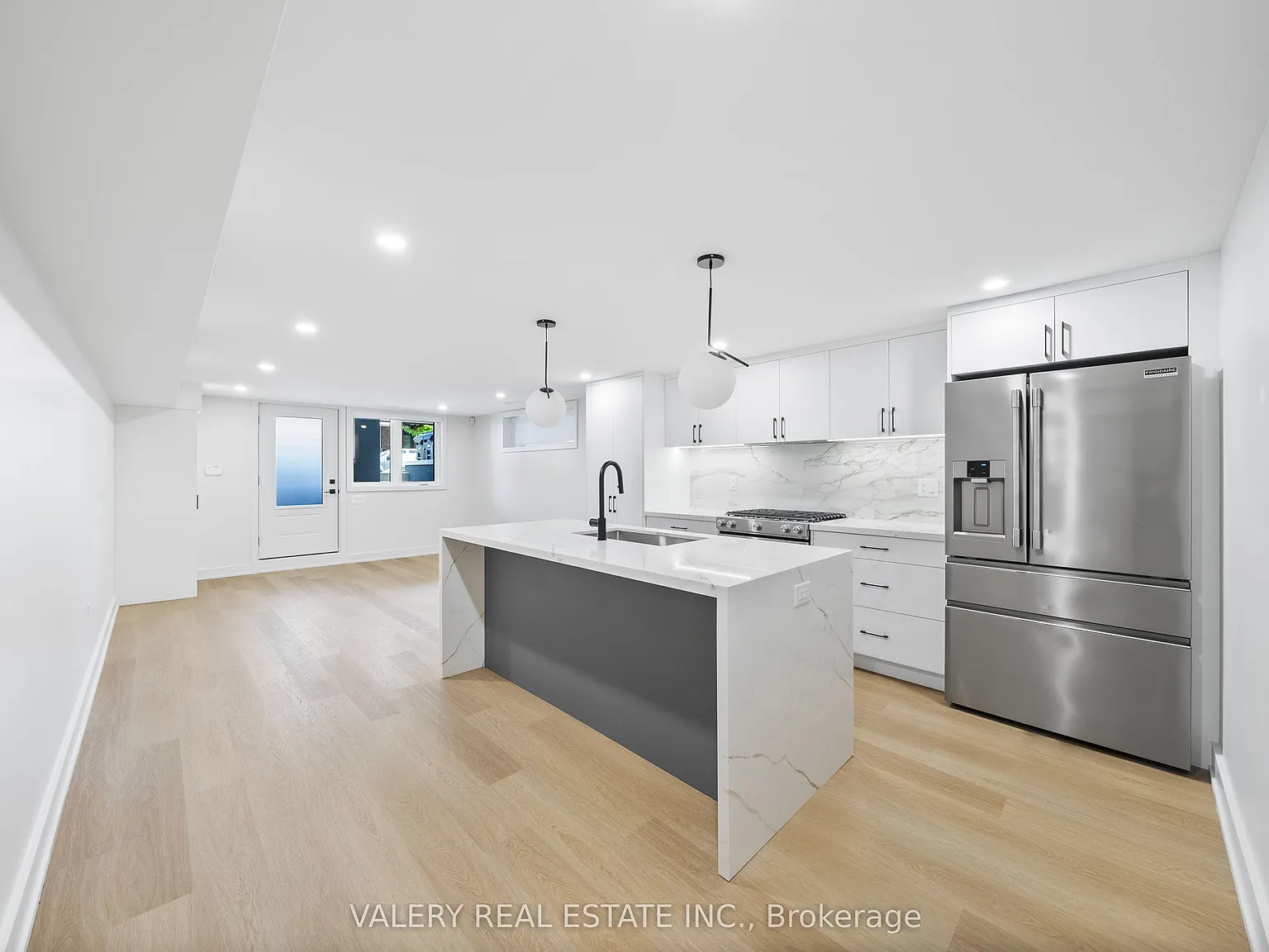 2 bed, $2,750 — Photo 3