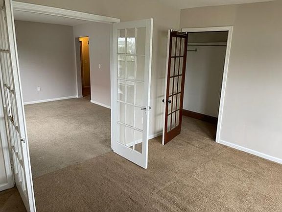 2nd image of 1506 Schlager St #2