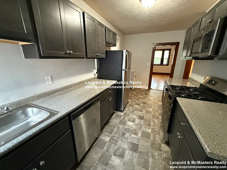 133 Davis Ave #1 — Photo 23