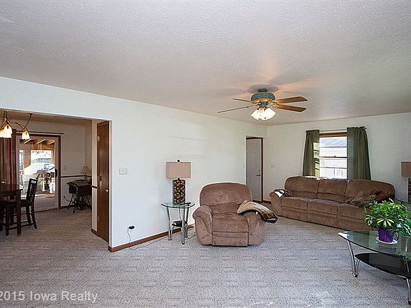 2nd image of 604 N 6th Street Pl