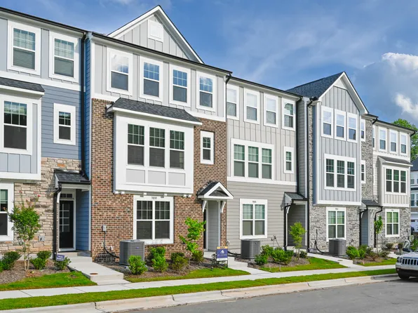 3010 Freewinds Way, Cary, NC 27519