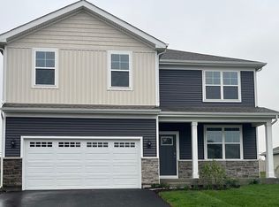 1562 Aspen Ct, Pingree Grove, IL 60140