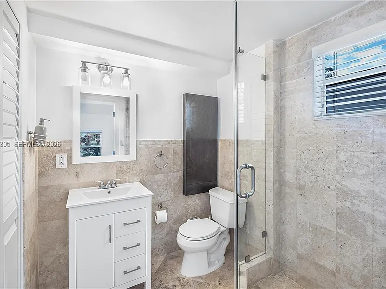 4150 Ventura Ave — Photo 20