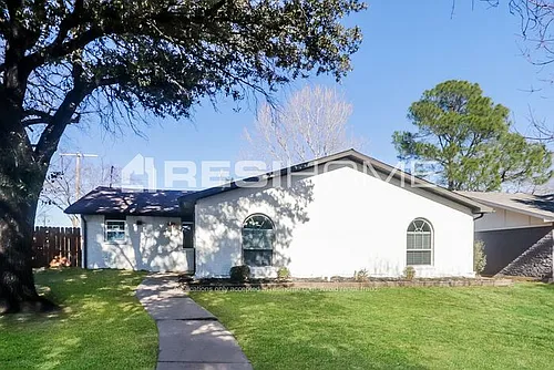 1535 Camelia Dr Photo 1