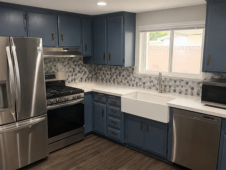 1434 Lowery St — Photo 7