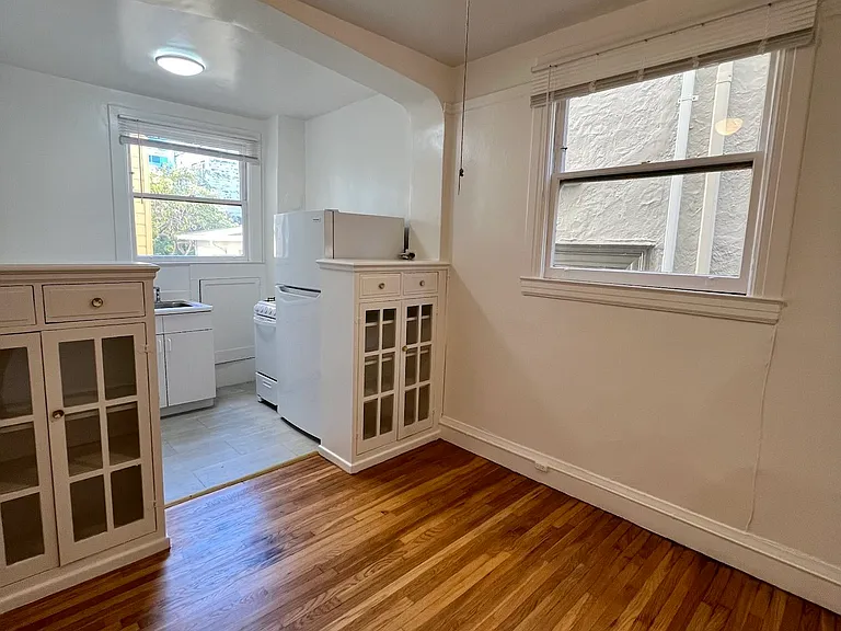2940 Van Ness Ave #2 — Photo 5