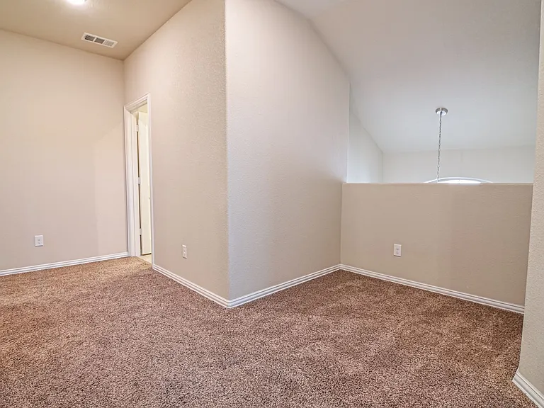 6715 Hall Of Fame Blvd — Photo 23