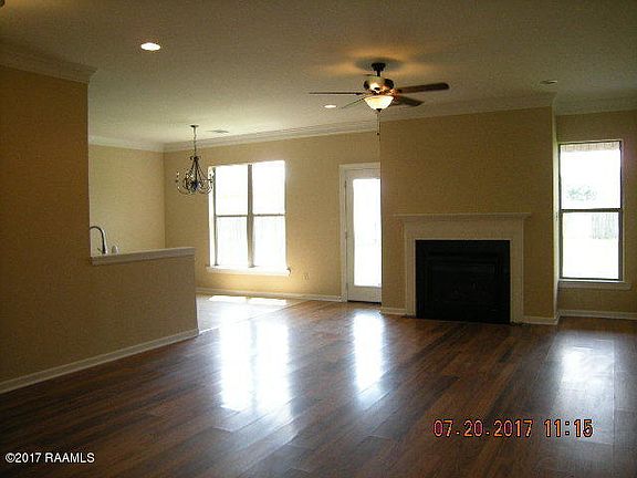 2nd image of 403 Bellevedere Ave