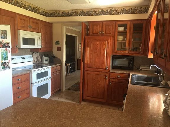 4th image of 1275 Lois Ln