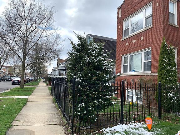 3rd image of 5650 N Menard Ave #2R