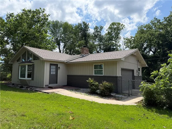 212 Kimberly Ln, Rogers, AR 72756