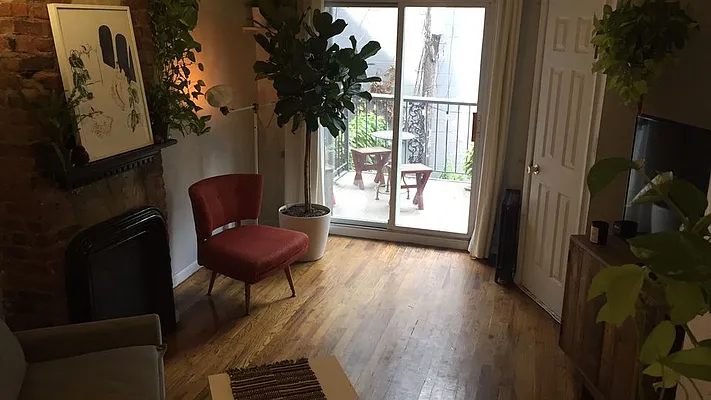 Rented by Nooklyn NYC LLC | media 29